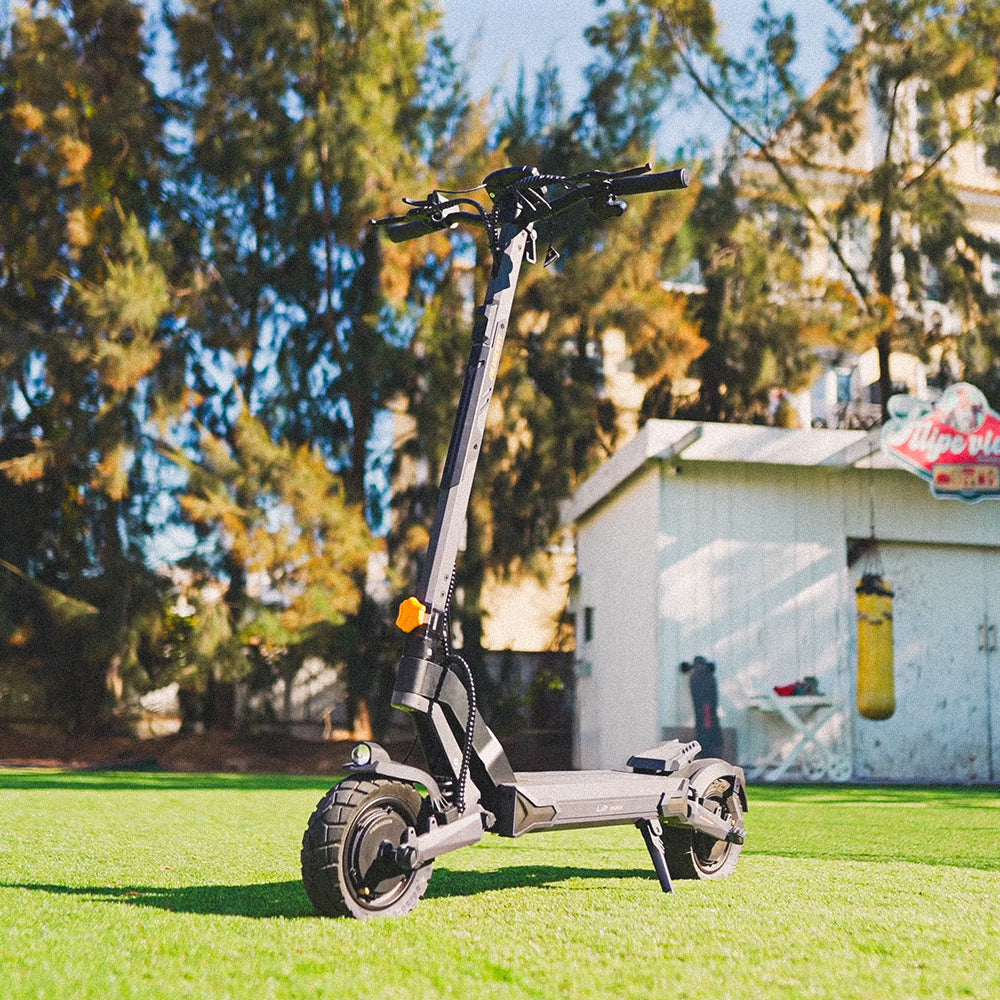 Ausom L2 Max Dual Motor oldalnézet