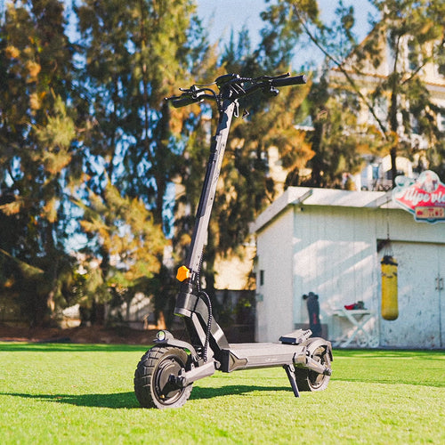 Ausom L2 Max Dual Motor oldalnézet
